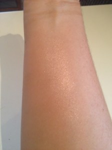 Swatch of MAC Perfect Topping