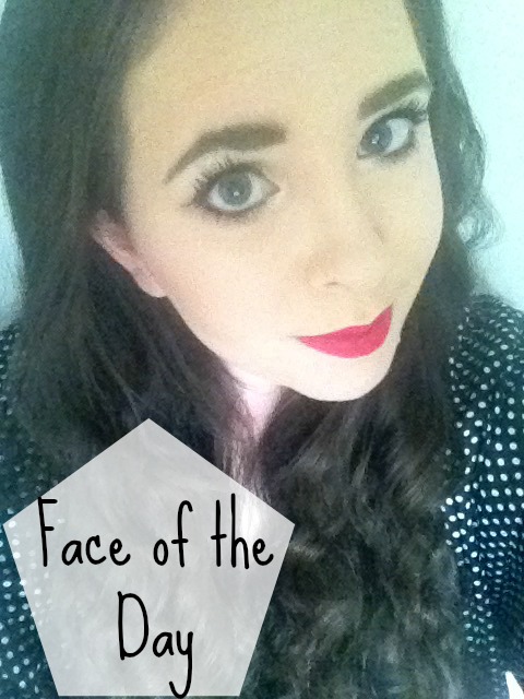 FOTD Face of the day MAC cosmetics Ruby Woo swatch