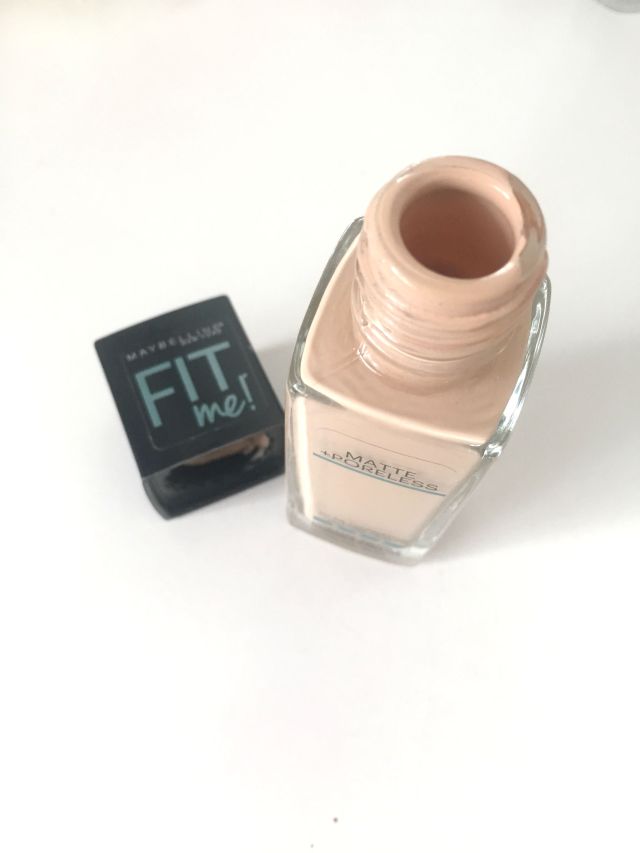 Maybelline Fit Me Matte + Poreless Foundation Review