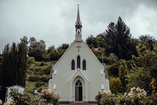 wedding ceremony sacred heart church